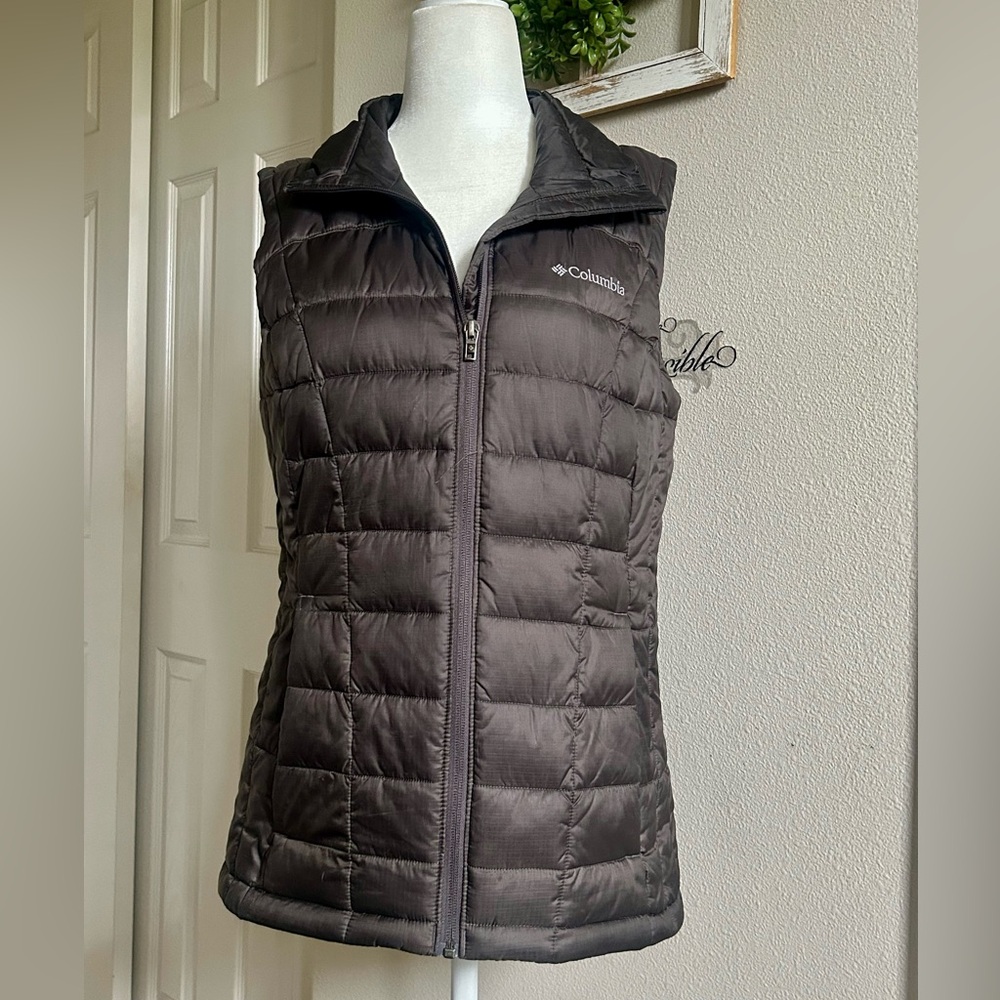 Columbia Thermal Coil Insulated  Puffer Vest Jacket Size Medium